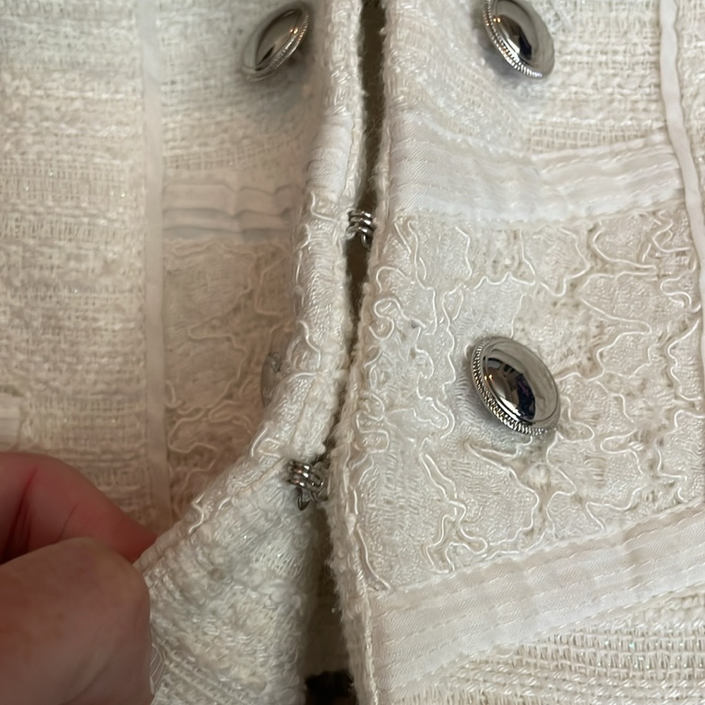 White House Black Market Textured White Blazer - Picture 4 of 8